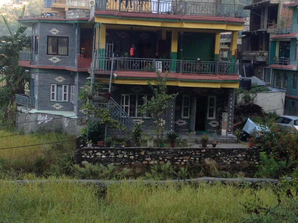 Bishnu Homestay Pokhara Buitenkant foto